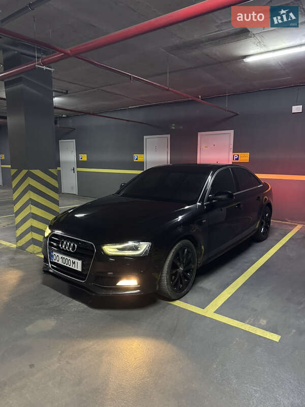 Седан Audi A4 2014 в Одессе