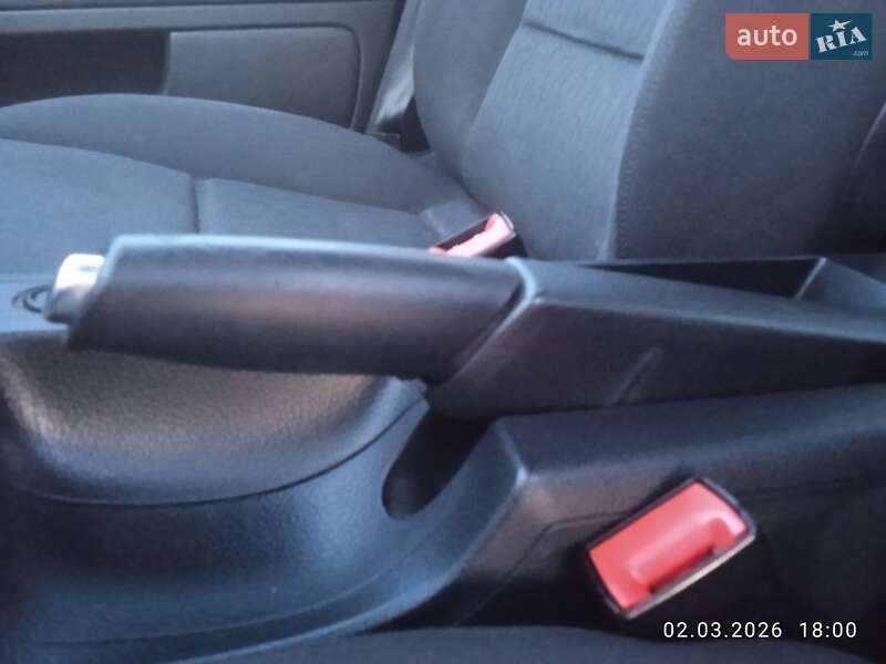 Седан Audi A4 2005 в Красилові