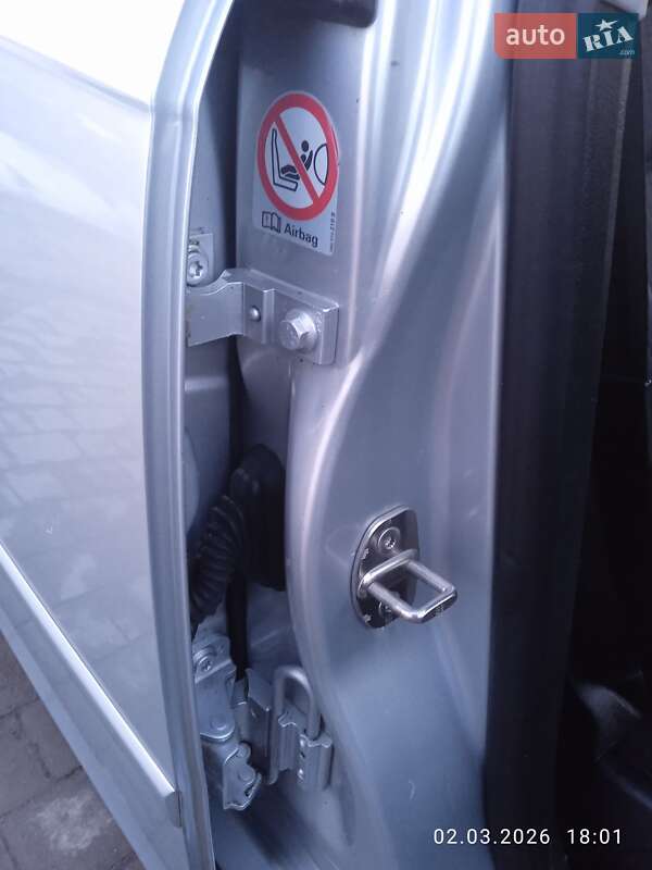 Седан Audi A4 2005 в Красилові