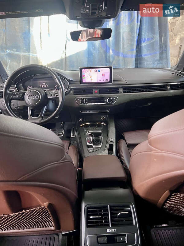 Седан Audi A4 2016 в Киеве