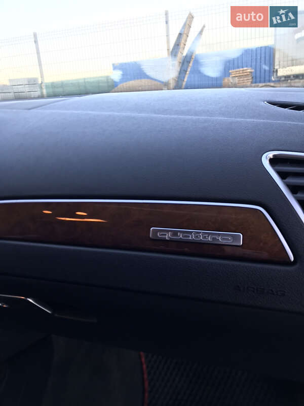 Седан Audi A4 2011 в Львові