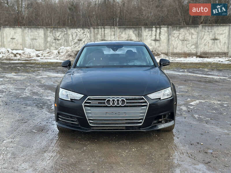 Седан Audi A4 2017 в Хмельницком