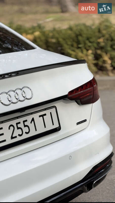Седан Audi A4 2019 в Києві