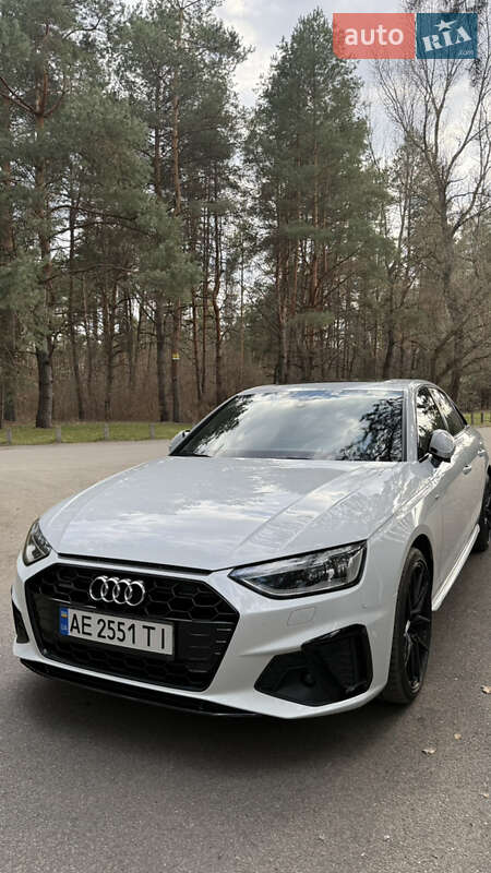 Седан Audi A4 2019 в Києві