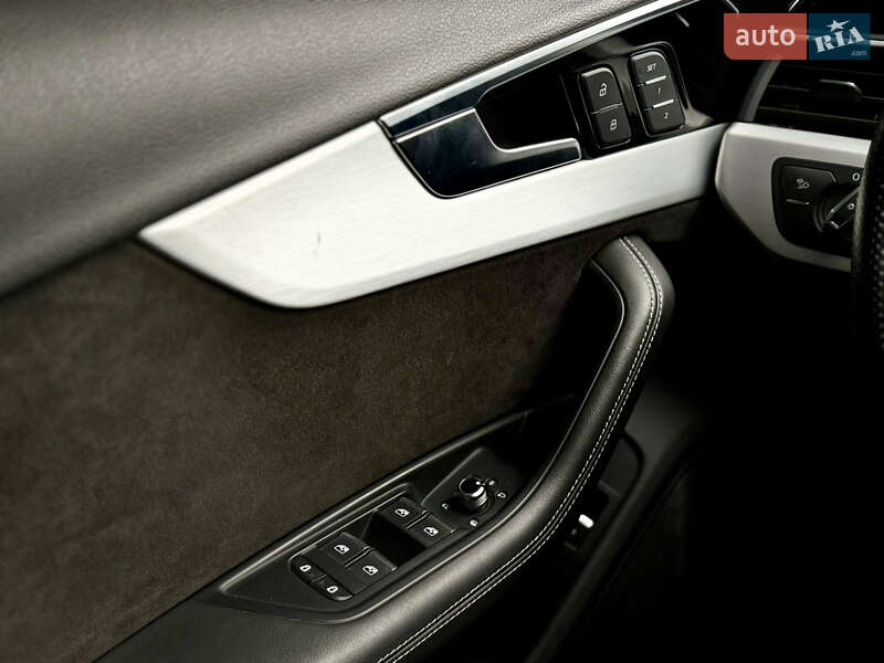 Седан Audi A4 2020 в Киеве