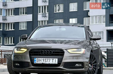 Седан Audi A4 2014 в Одесі
