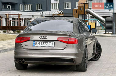 Седан Audi A4 2014 в Одесі