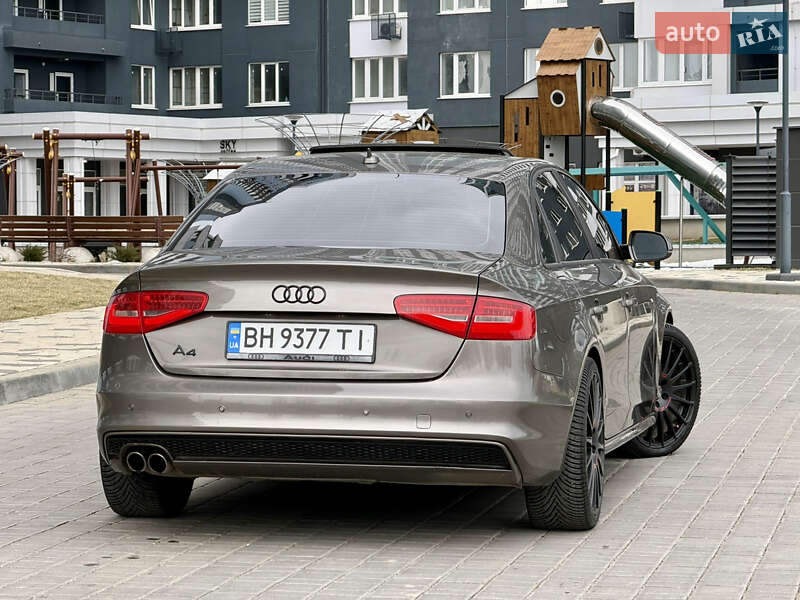 Седан Audi A4 2014 в Одесі