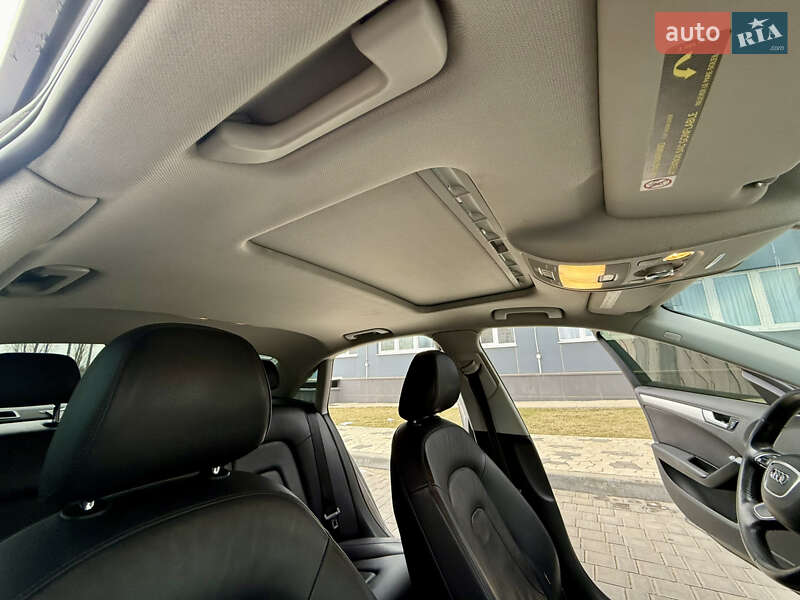 Седан Audi A4 2014 в Одесі