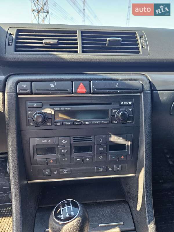 Седан Audi A4 2003 в Луцке