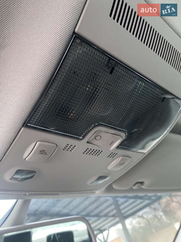 Седан Audi A4 2005 в Староконстантинове