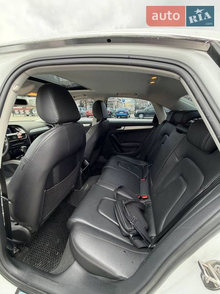 Седан Audi A4 2012 в Запорожье