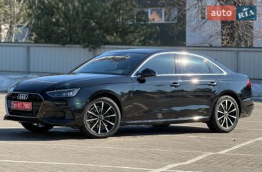 Седан Audi A4 2021 в Луцке