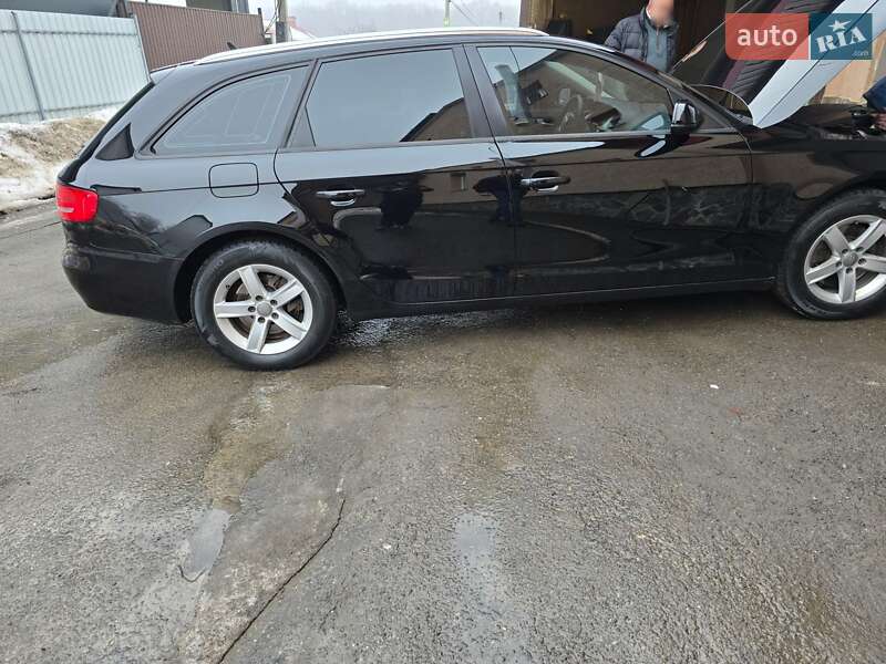 Универсал Audi A4 2011 в Хмельницком
