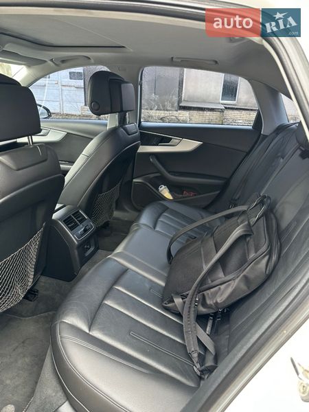 Седан Audi A4 2016 в Запорожье