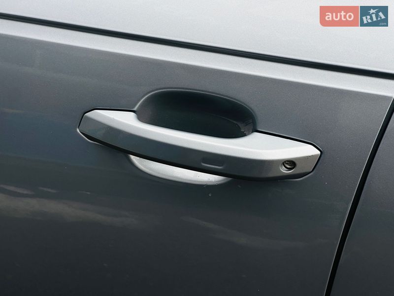 Седан Audi A4 2017 в Харкові