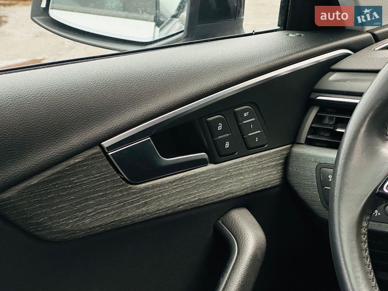 Седан Audi A4 2017 в Харкові