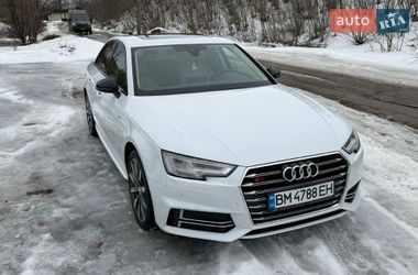 Седан Audi A4 2017 в Глухове