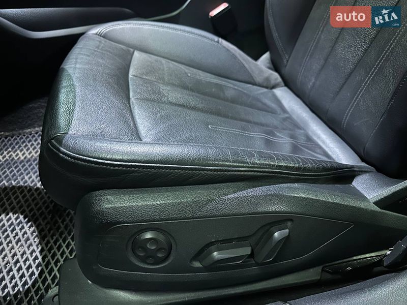 Седан Audi A4 2016 в Днепре