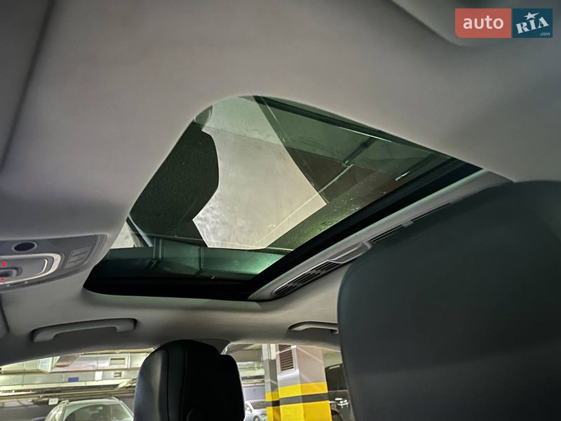 Седан Audi A4 2016 в Днепре