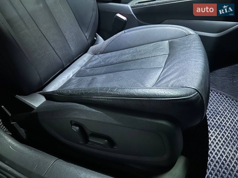 Седан Audi A4 2016 в Днепре