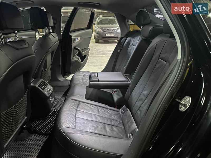 Седан Audi A4 2016 в Днепре
