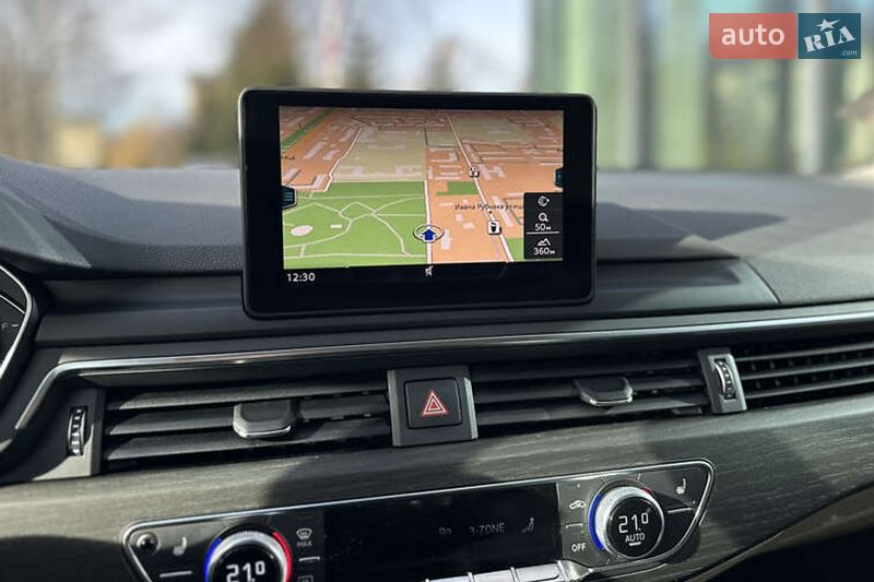 Седан Audi A4 2019 в Киеве