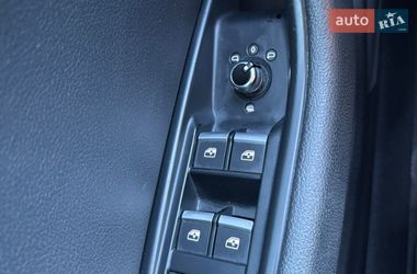 Седан Audi A4 2017 в Львове