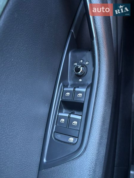 Седан Audi A4 2017 в Львове