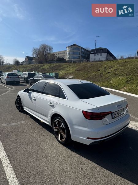 Седан Audi A4 2016 в Луцьку