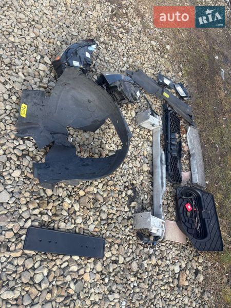 Седан Audi A4 2015 в Стрию