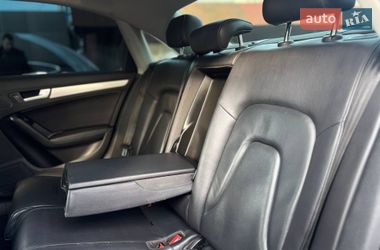 Седан Audi A4 2015 в Стрые