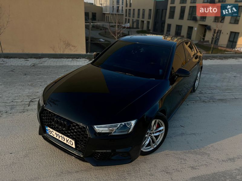 Седан Audi A4 2016 в Львові