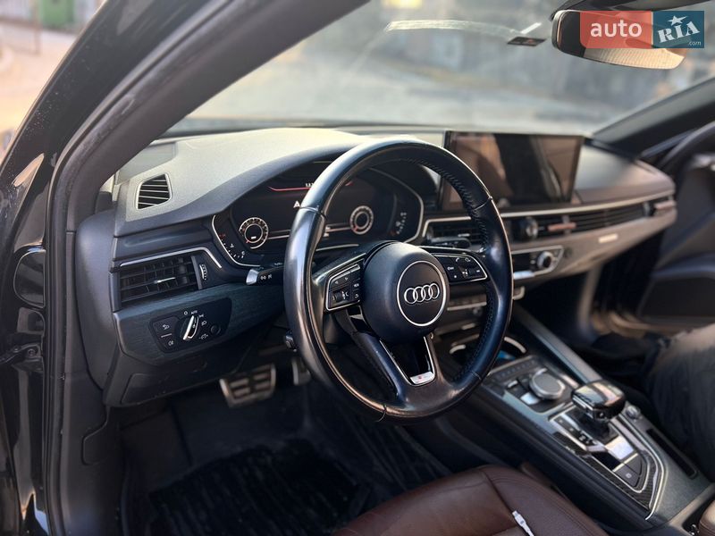 Седан Audi A4 2016 в Львові