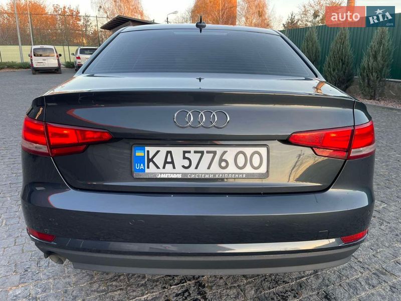 Седан Audi A4 2018 в Києві