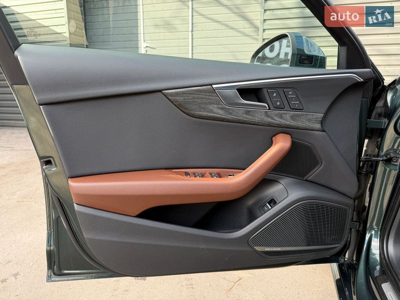 Седан Audi A4 2016 в Києві