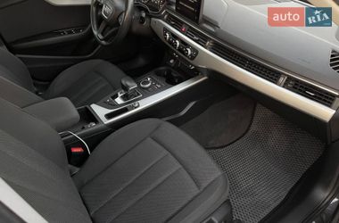 Седан Audi A4 2018 в Киеве