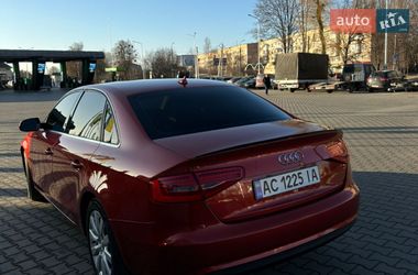 Седан Audi A4 2012 в Луцке