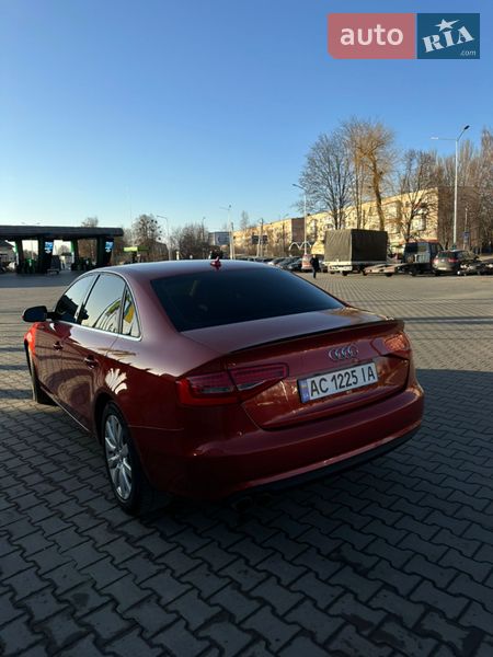 Седан Audi A4 2012 в Луцьку