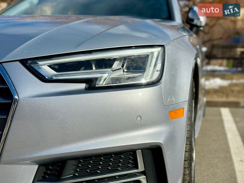 Седан Audi A4 2018 в Києві