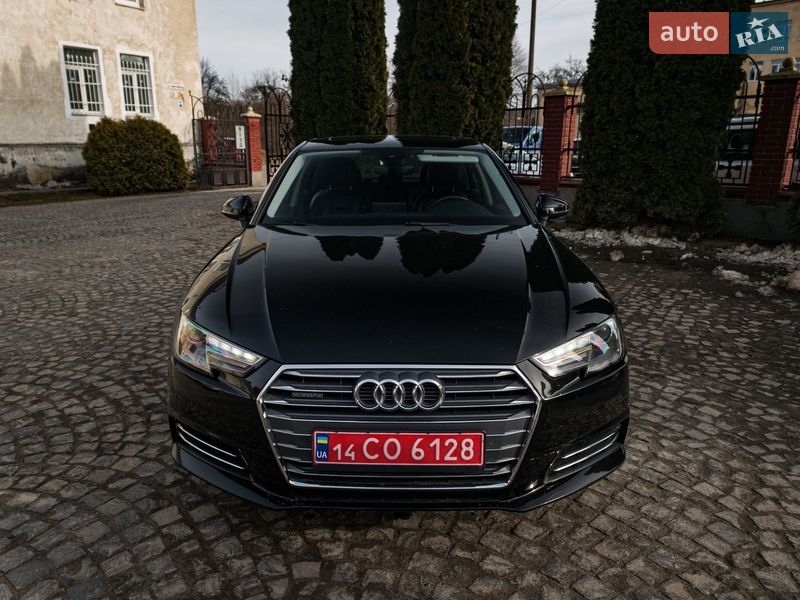 Седан Audi A4 2015 в Львове