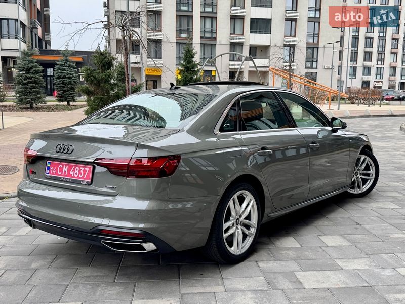 Седан Audi A4 2022 в Києві