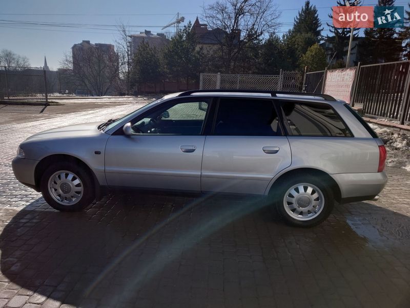 Универсал Audi A4 1999 в Чорткове