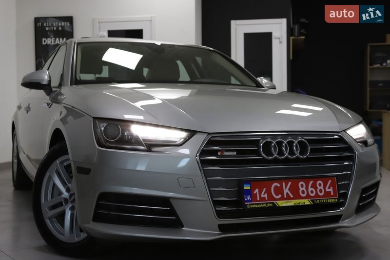 Седан Audi A4 2017 в Дрогобыче