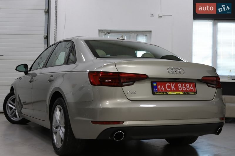 Седан Audi A4 2017 в Дрогобыче