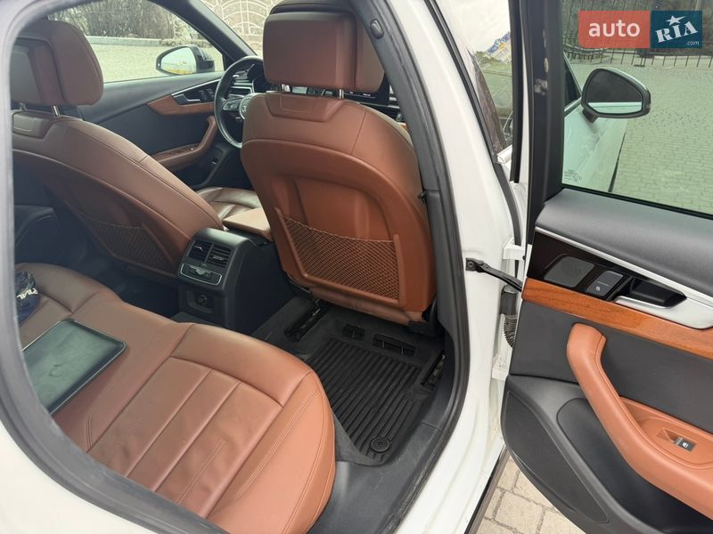 Седан Audi A4 2019 в Запорожье