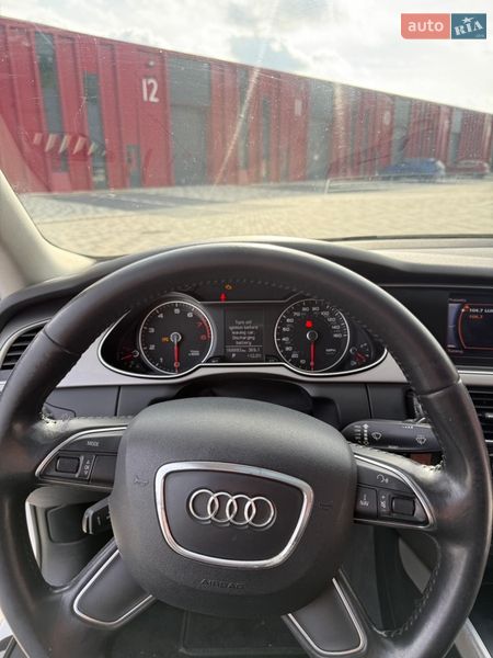 Седан Audi A4 2013 в Львові