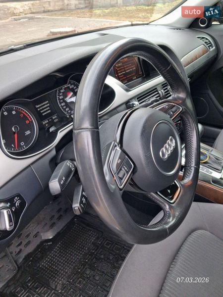 Седан Audi A4 2014 в Днепре