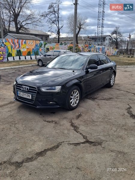 Седан Audi A4 2014 в Днепре