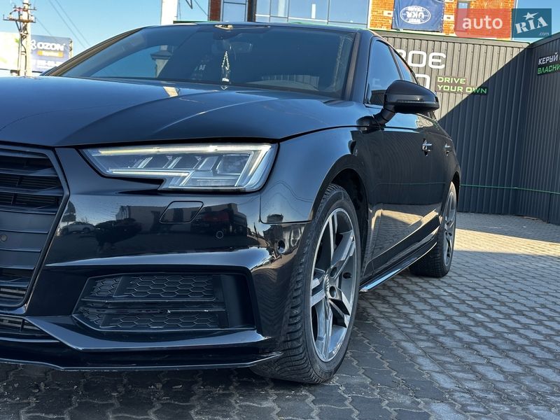 Седан Audi A4 2016 в Львові